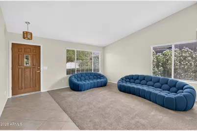 10209 E Coopers Hawk Drive, Sun Lakes, AZ 85248 - Photo 2