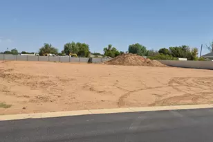 768 E Loma Vista Ct, Gilbert, AZ 85295 - Photo 1