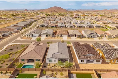 15039 W Desert Hollow Drive, Surprise, AZ 85387 - Photo 64