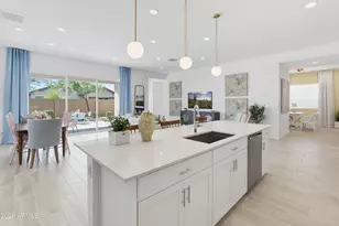 15039 W Desert Hollow Dr, Surprise, AZ 85387 - Photo 14