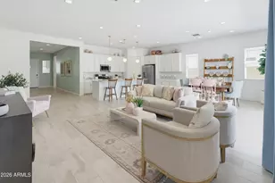 15039 W Desert Hollow Dr, Surprise, AZ 85387 - Photo 2