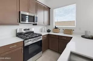 15053 W Desert Hollow Dr, Surprise, AZ 85387 - Photo 46