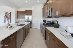 15053 W Desert Hollow Dr, Surprise, AZ 85387 - Photo 10
