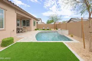 15053 W Desert Hollow Dr, Surprise, AZ 85387 - Photo 2