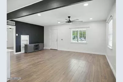 4006 N 11th Avenue, Phoenix, AZ 85013 - Photo 2