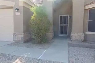 6672 S Vernon Dr, Chandler, AZ 85249 - Photo 2
