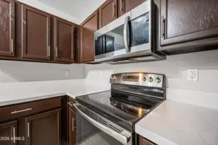 6672 S Vernon Dr, Chandler, AZ 85249 - Photo 14
