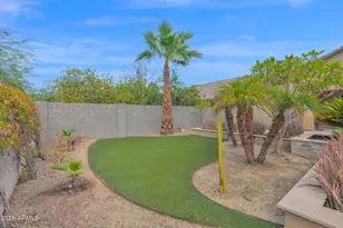 10219 W Lawrence Ln, Peoria, AZ 85345 - Photo 24