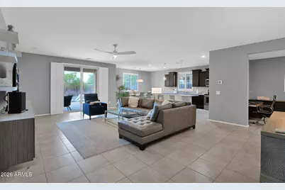 10219 W Lawrence Lane, Peoria, AZ 85345 - Photo 8