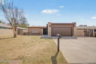 7313 N 46th Cir, Glendale, AZ 85301 - Photo 1