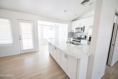 1027 E Hearne Way, Gilbert, AZ 85234 - Photo 4