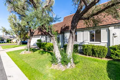 4613 N 31st Way, Phoenix, AZ 85016 - Photo 2
