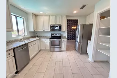 6041 W Villa Maria Drive, Glendale, AZ 85308 - Photo 10