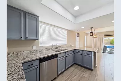 18819 N 39th Way, Phoenix, AZ 85050 - Photo 12