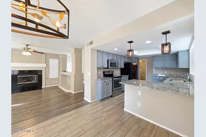 18819 N 39th Way, Phoenix, AZ 85050 - Photo 10