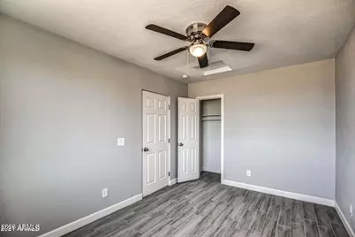 6807 N 61st Avenue, Glendale, AZ 85301 - Photo 12
