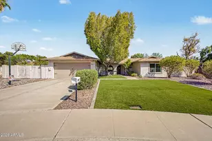 2415 W Dailey St, Phoenix, AZ 85023 - Photo 2