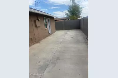 6706 N 55th Avenue, Glendale, AZ 85301 - Photo 26