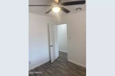 6706 N 55th Avenue, Glendale, AZ 85301 - Photo 14