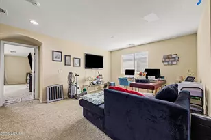 2141 W Ian Dr, Phoenix, AZ 85041 - Photo 20