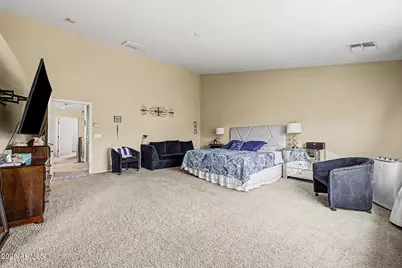 2141 W Ian Drive, Phoenix, AZ 85041 - Photo 22