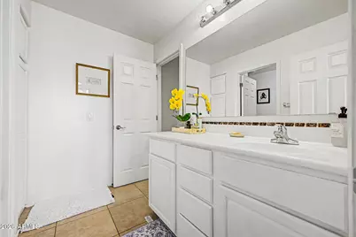 2141 W Ian Drive, Phoenix, AZ 85041 - Photo 32