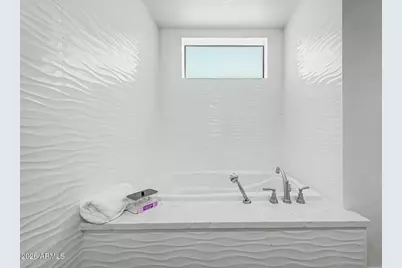 3526 E Hazelwood Street, Phoenix, AZ 85018 - Photo 26