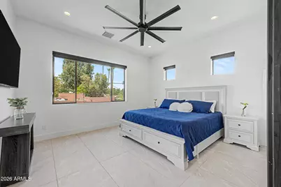 3526 E Hazelwood Street, Phoenix, AZ 85018 - Photo 38