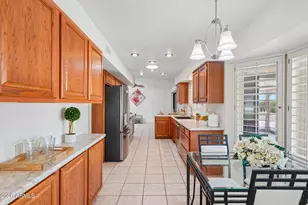 17819 N 136th Ct, Sun City West, AZ 85375 - Photo 10