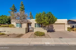 1204 E Steamboat Bend Dr, Tempe, AZ 85283 - Photo 1