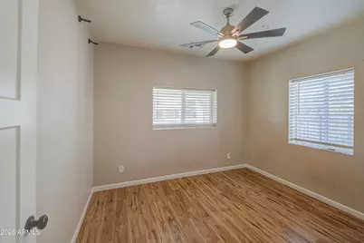 415 N 17th Drive, Phoenix, AZ 85007 - Photo 16