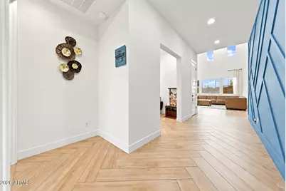 1920 E Villa Linda Drive E, Phoenix, AZ 85024 - Photo 8