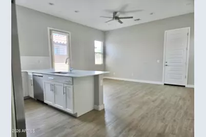 2568 E Kingbird Drive, Gilbert, AZ 85297 - Photo 2