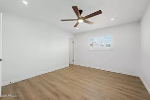 3019 S Dromedary Dr, Tempe, AZ 85282 - Photo 8
