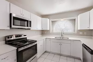 11820 N 75th Dr, Peoria, AZ 85345 - Photo 14