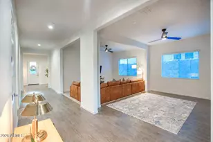 29353 N 135th Dr, Peoria, AZ 85383 - Photo 8