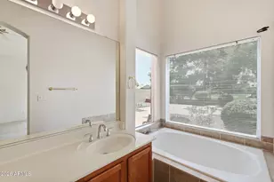 175 W Palomino Dr, Tempe, AZ 85284 - Photo 26