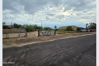 202 3rd Avenue E, Buckeye, AZ 85326 - Photo 36