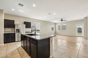 30943 W Mulberry Dr, Buckeye, AZ 85396 - Photo 4