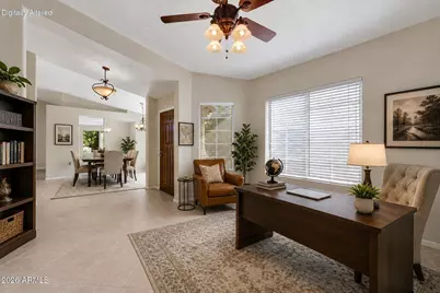 10722 W Irma Lane, Peoria, AZ 85373 - Photo 2