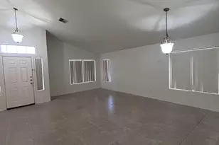 7561 W Cameron Dr, Peoria, AZ 85345 - Photo 4