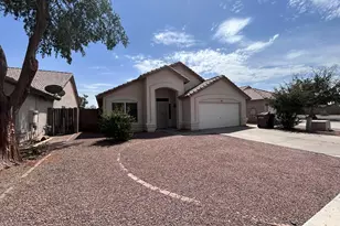 7561 W Cameron Dr, Peoria, AZ 85345 - Photo 2