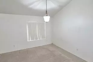 7561 W Cameron Dr, Peoria, AZ 85345 - Photo 6