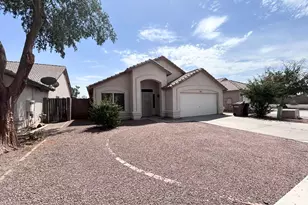 7561 W Cameron Dr, Peoria, AZ 85345 - Photo 2
