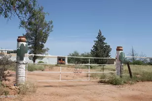 7725 E Nevada Dr, Hereford, AZ 85615 - Photo 1
