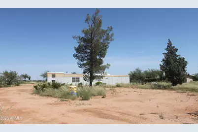 7725 E Nevada Drive, Hereford, AZ 85615 - Photo 2