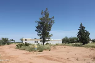 7725 E Nevada Dr, Hereford, AZ 85615 - Photo 2