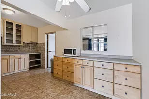 2040 E Whitton Ave, Phoenix, AZ 85016 - Photo 10
