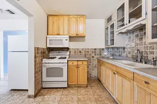 2040 E Whitton Ave, Phoenix, AZ 85016 - Photo 8