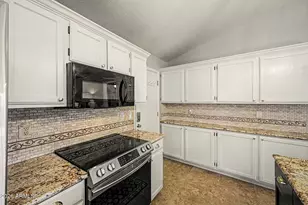 20631 N 8th Ave, Phoenix, AZ 85027 - Photo 16